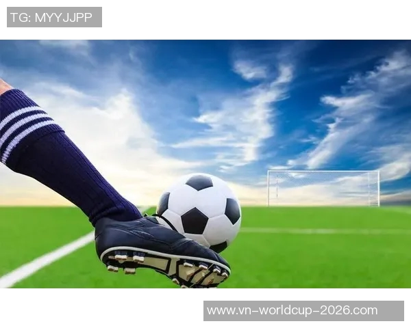 天下足球足聚焦全球赛事激情展现球迷热爱与梦想的舞台 天下足球足聚焦全球赛事激情展现球迷热爱与梦想的舞台